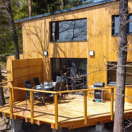 度假居 Riverside *